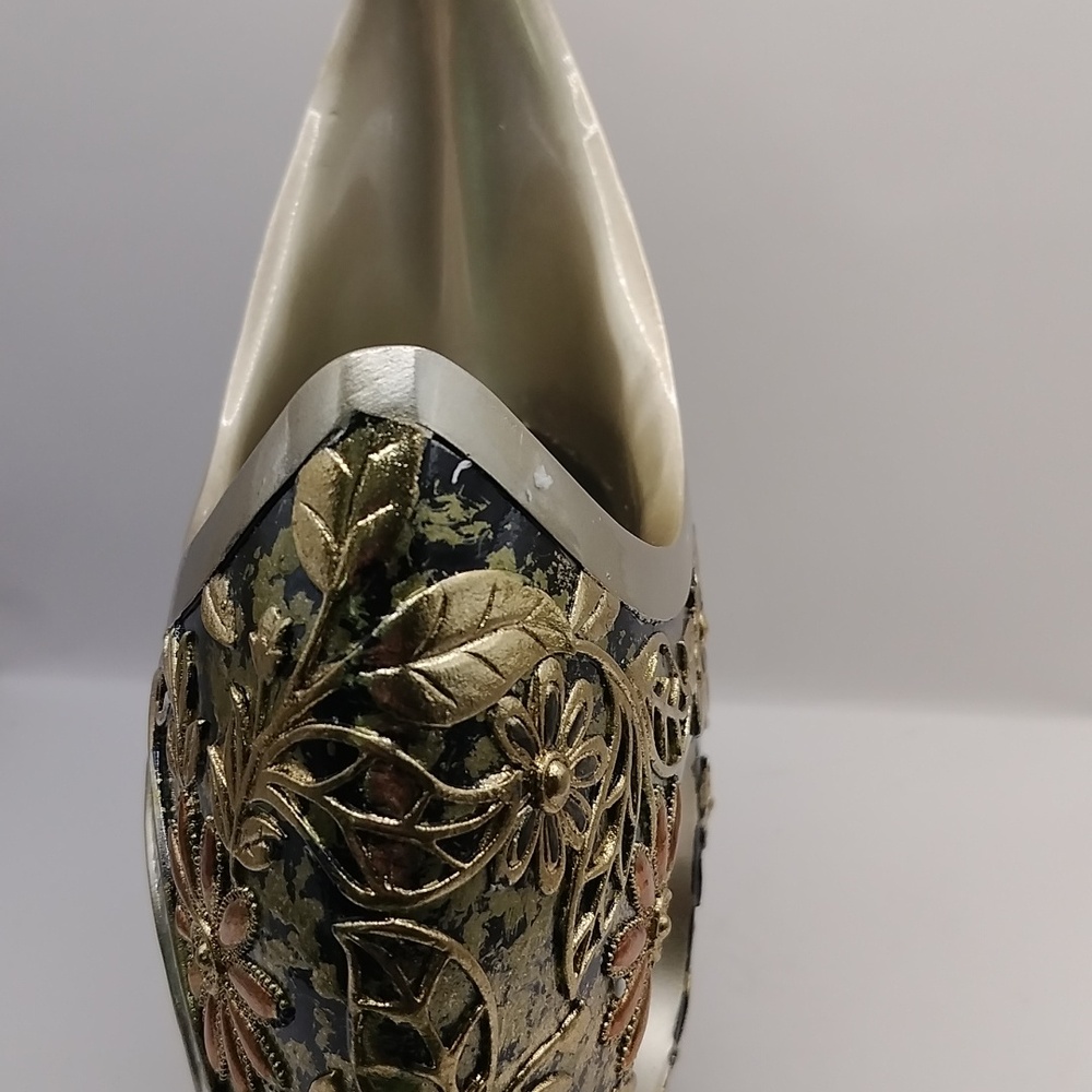 Judy Sha OK Lighting Chrysanthemum Decorative Vase OK-4238-V1 - Picture 9 of 17